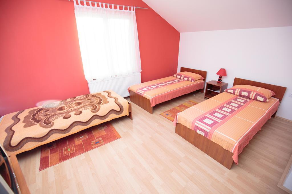 Guesthouse Capistro Bilje Exteriér fotografie